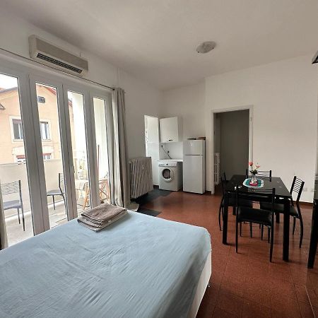 Apartment For Work And Leisure Милано Екстериор снимка