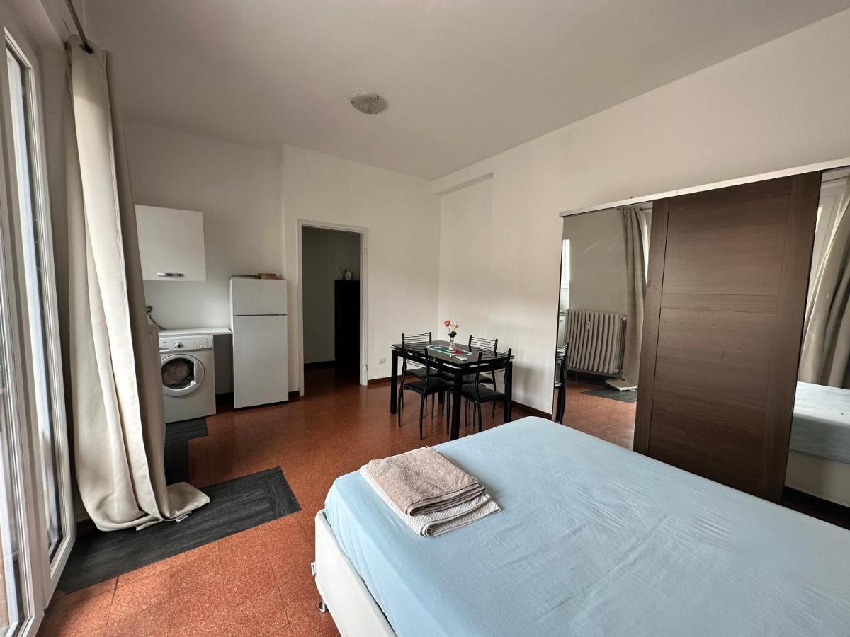 Apartment For Work And Leisure Милано Екстериор снимка